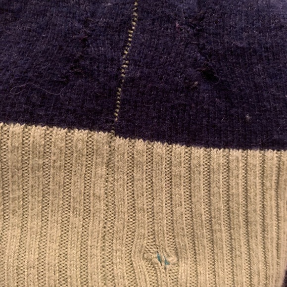 Hollister long sleeve top - Picture 3 of 3